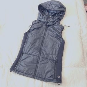 Oiselle Katron puffy vest